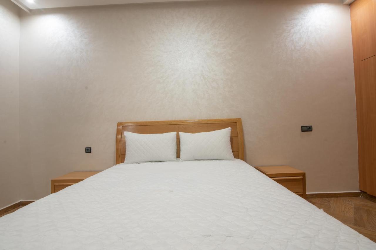 Adam's Apartments: Beach-Near Downtown Stay with Fiber Optic Wi-Fi Agadir Exterior photo