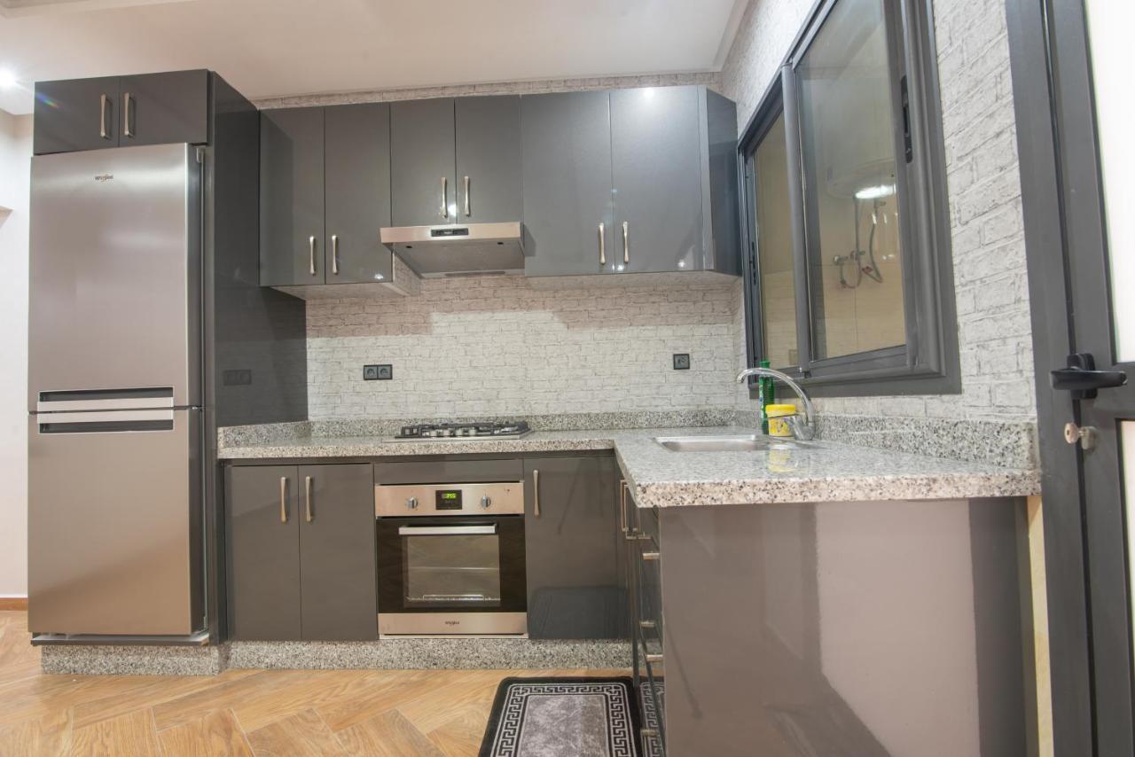 Adam's Apartments: Beach-Near Downtown Stay with Fiber Optic Wi-Fi Agadir Exterior photo