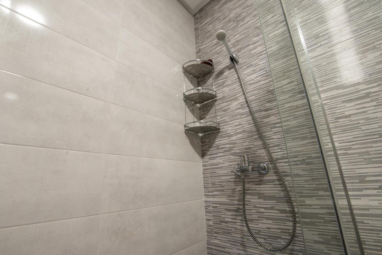 Adam's Apartments: Beach-Near Downtown Stay with Fiber Optic Wi-Fi Agadir Exterior photo