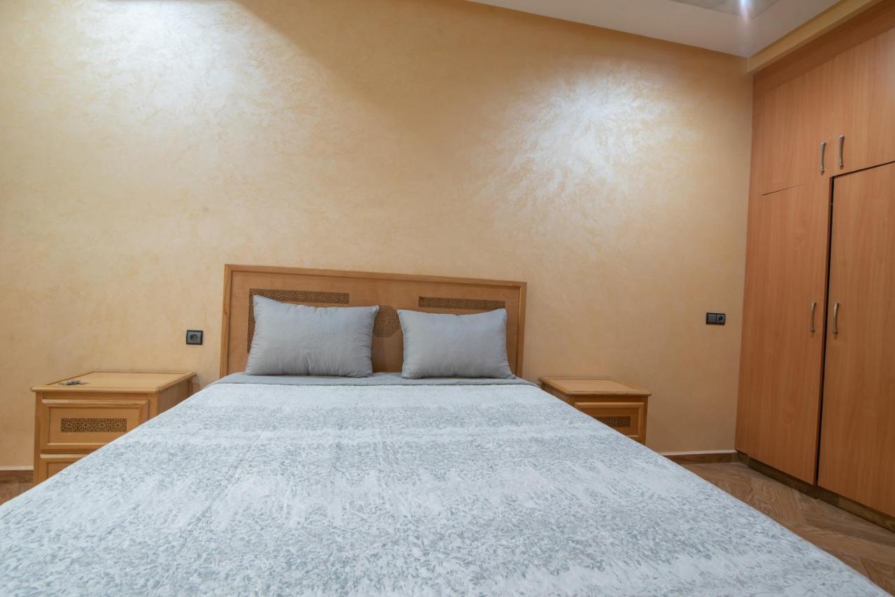 Adam's Apartments: Beach-Near Downtown Stay with Fiber Optic Wi-Fi Agadir Exterior photo