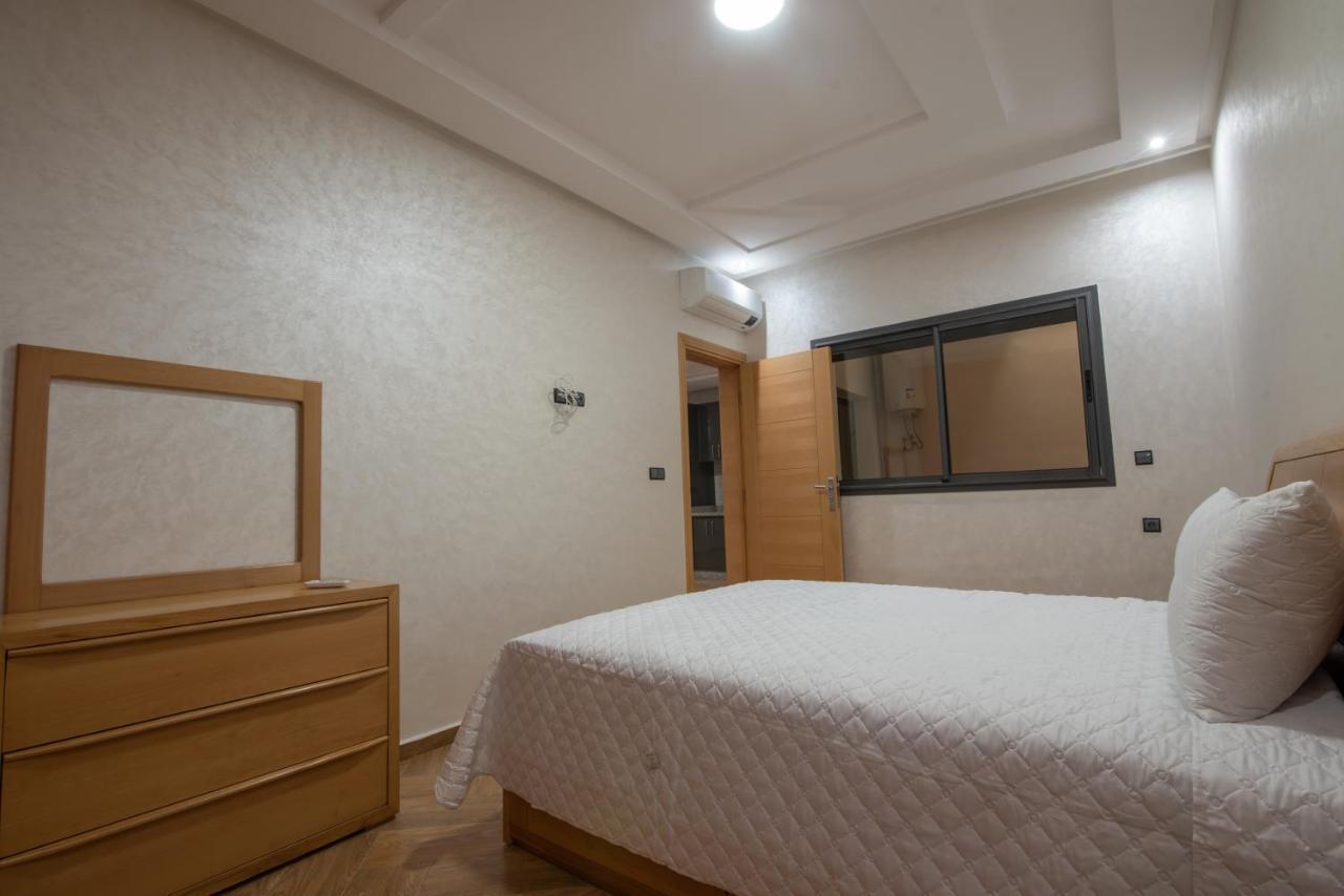 Adam's Apartments: Beach-Near Downtown Stay with Fiber Optic Wi-Fi Agadir Exterior photo