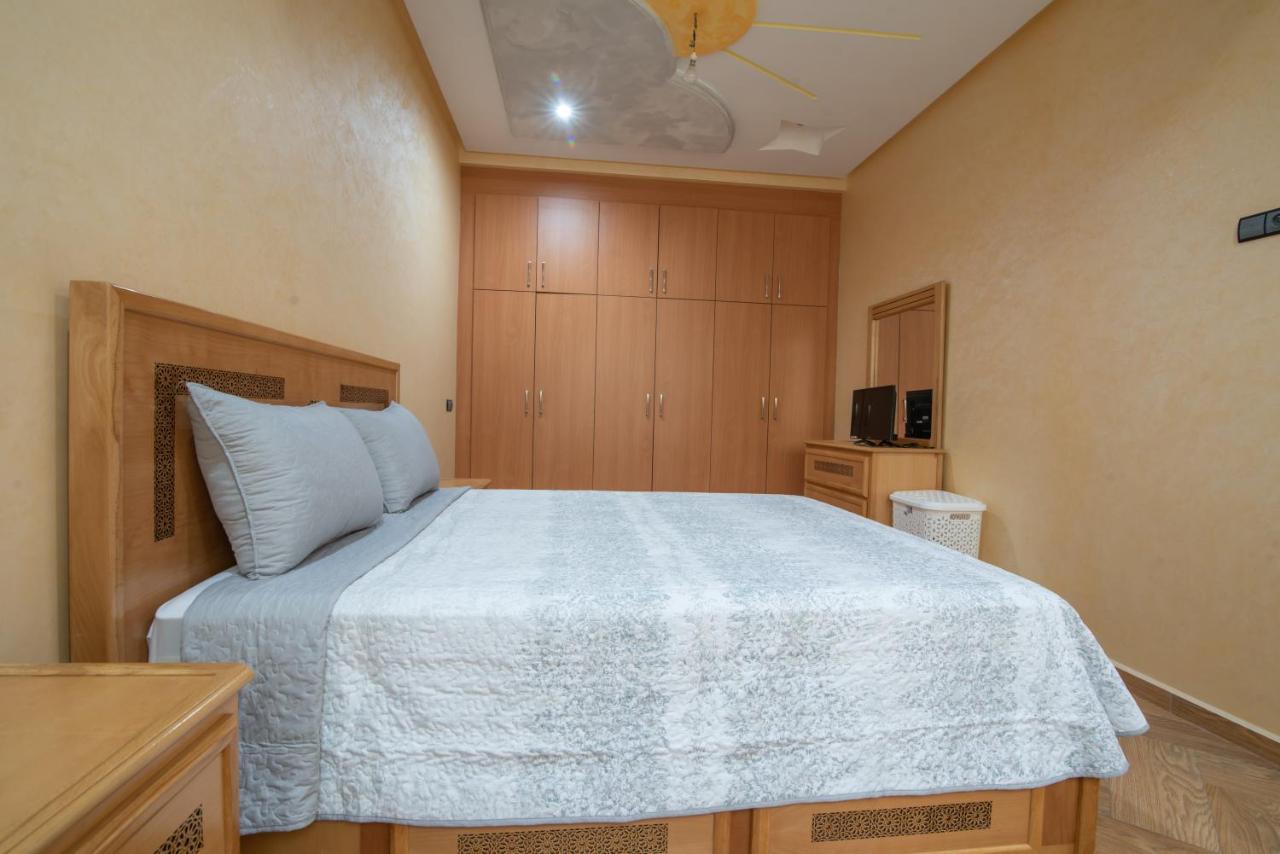 Adam's Apartments: Beach-Near Downtown Stay with Fiber Optic Wi-Fi Agadir Exterior photo
