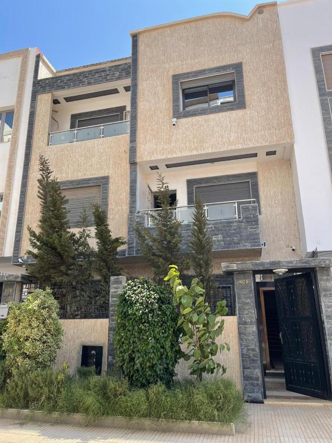 Adam's Apartments: Beach-Near Downtown Stay with Fiber Optic Wi-Fi Agadir Exterior photo
